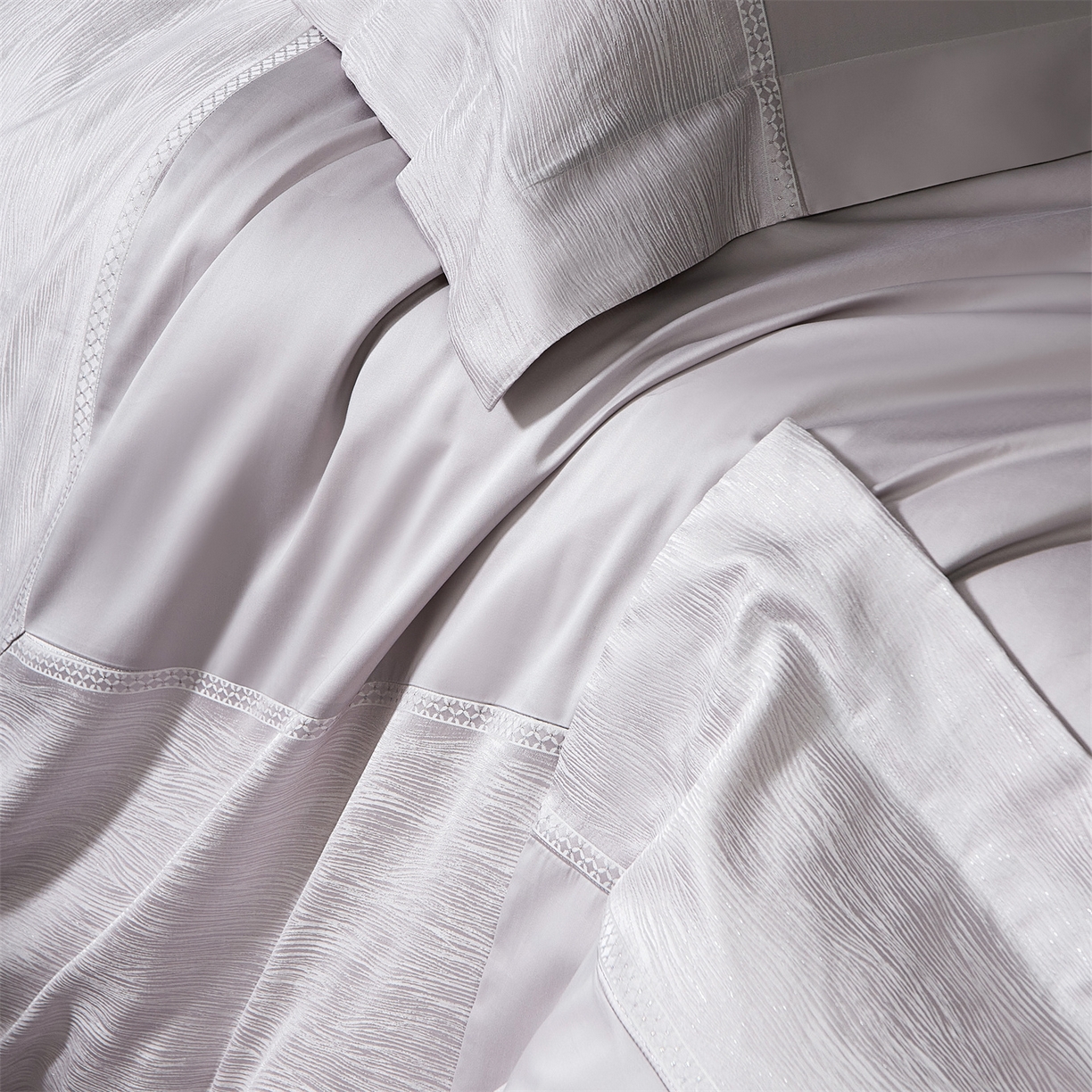 91家纺网 家纺一手货源 找家纺 馨蕊家居 2026春夏新款100S全棉纯棉高精密提花刺绣四件套-追光 追光-婉若紫