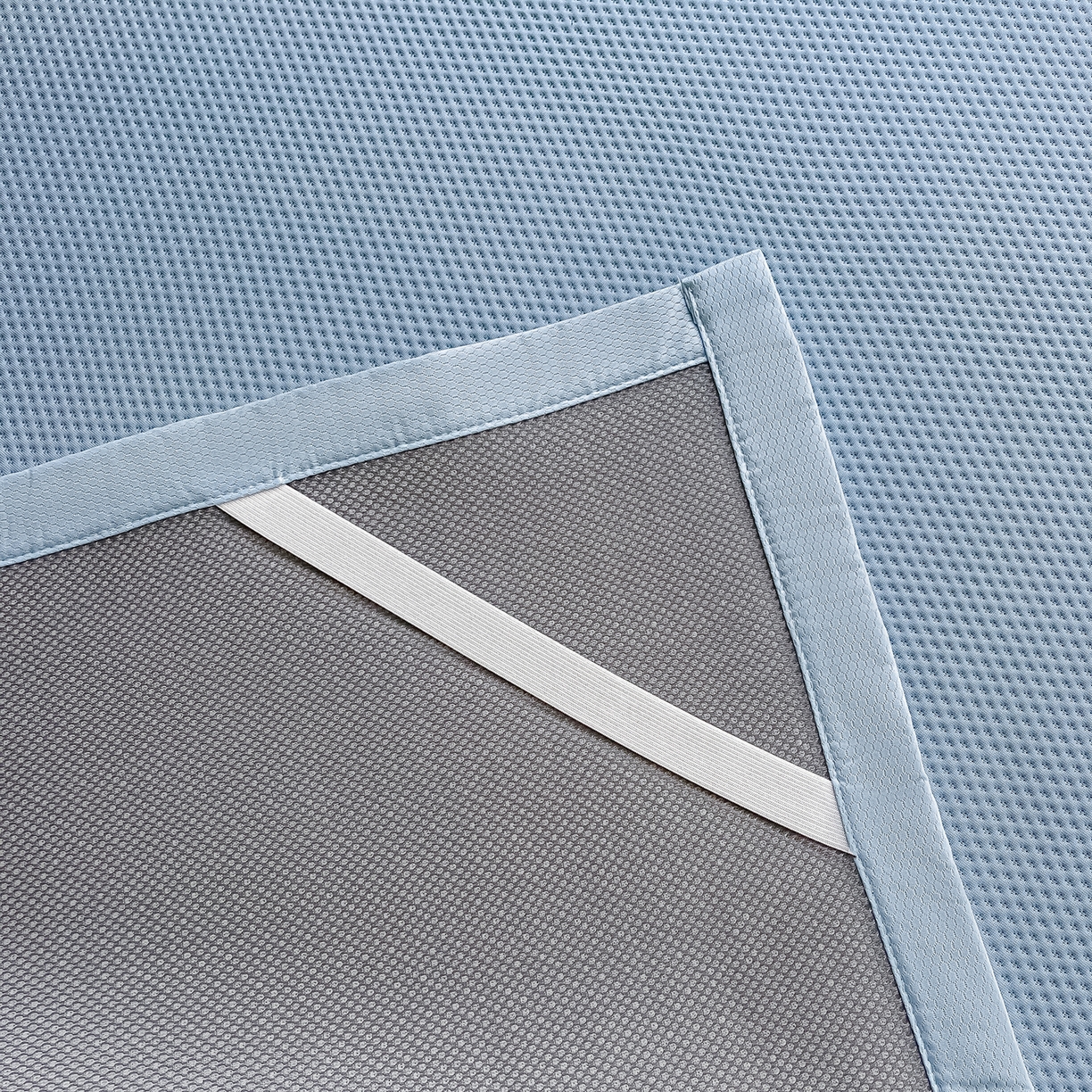 91家纺网 家纺一手货源 找家纺 梓之赫  2026新款凉感冰豆豆凉席平铺款复合三明治三件套-一鹿相随 一鹿相随-蓝