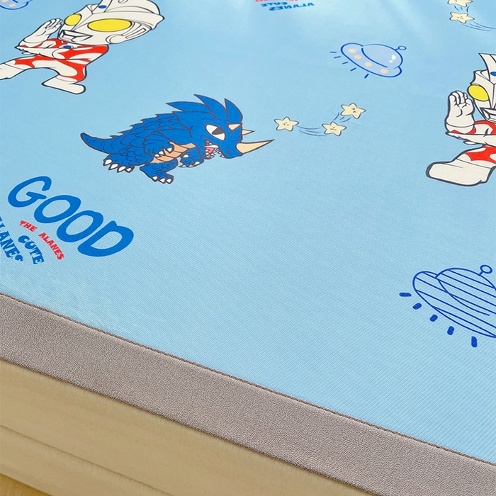 91家纺网 家纺一手货源 找家纺 云恋家纺 2026正版授权小版冰丝席卡通凉席三件套可折叠水洗软席子儿童单双人凉感空调席子 小版-奥特曼打怪兽