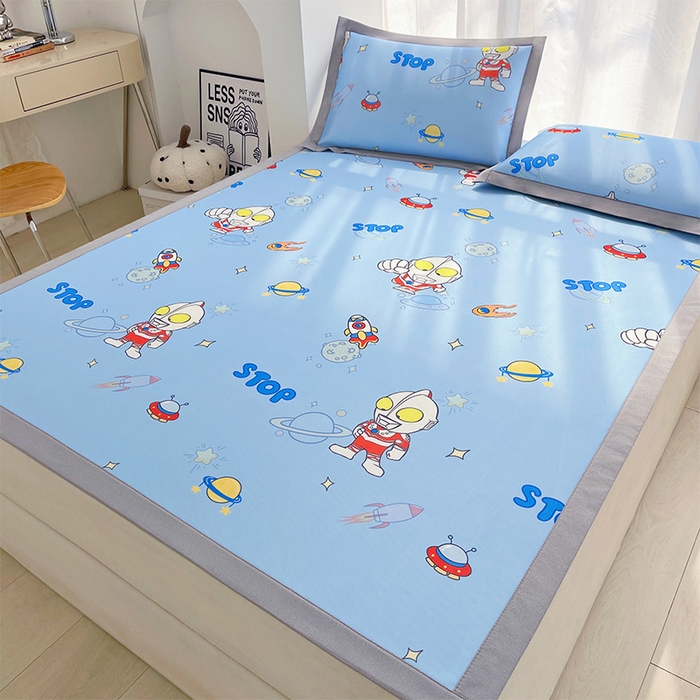 91家纺网 家纺一手货源 找家纺 云恋家纺 2026正版授权小版冰丝席卡通凉席三件套可折叠水洗软席子儿童单双人凉感空调席子 小版-奥特曼降临