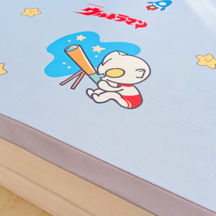 91家纺网 家纺一手货源 找家纺 云恋家纺 2026正版授权小版冰丝席卡通凉席三件套可折叠水洗软席子儿童单双人凉感空调席子 小版-奥特曼科学家