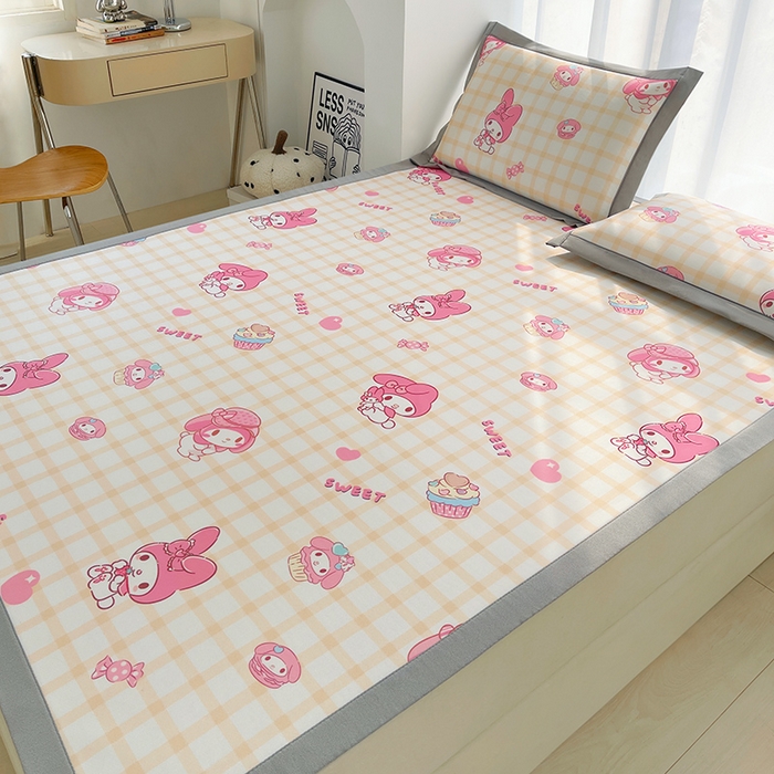 91家纺网 家纺一手货源 找家纺 云恋家纺 2026正版授权小版冰丝席卡通凉席三件套可折叠水洗软席子儿童单双人凉感空调席子 小版-格格美乐蒂