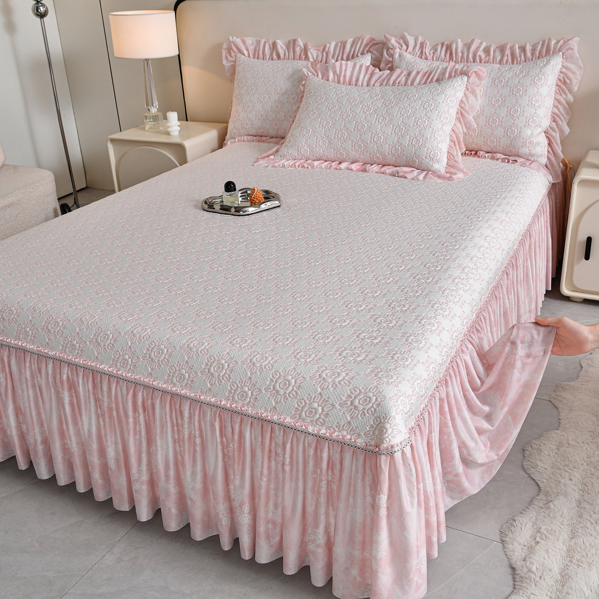 畅畅家纺 2026新款夏季冰豆豆PE高分子凉感印花床裙款空调软凉席三件套 花韵-粉