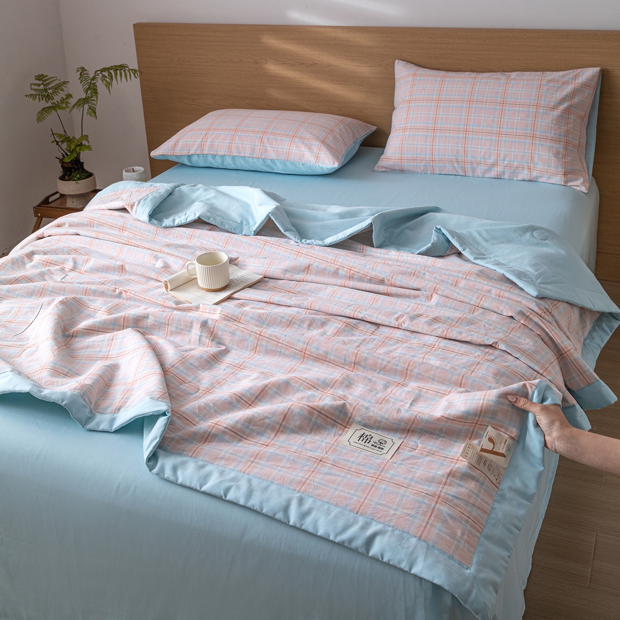 91家纺网 家纺一手货源 找家纺 几禾 2026春夏新款色织水洗棉棉花夏被夏凉被空调被 中格粉