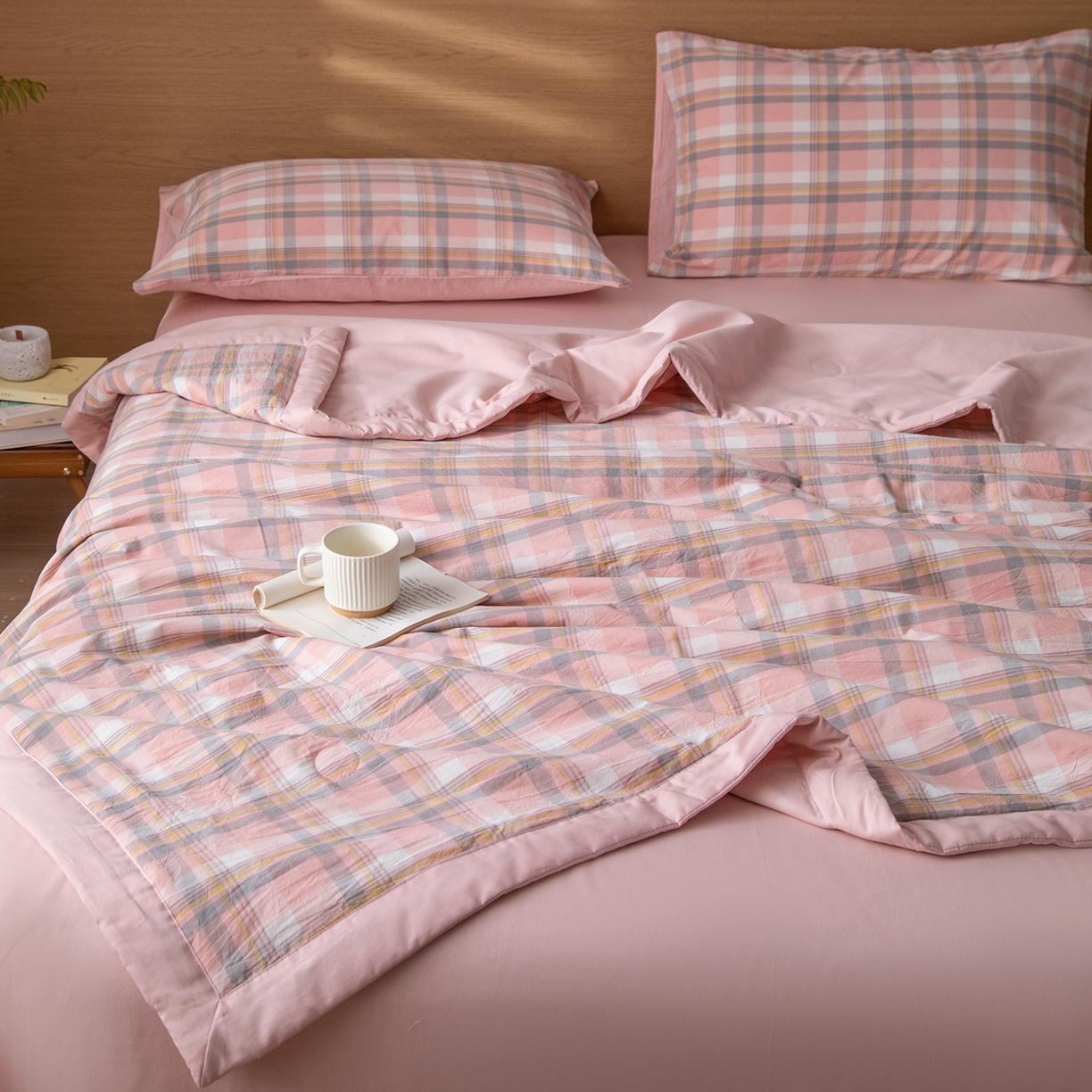 91家纺网 家纺一手货源 找家纺 几禾 2026春夏新款色织水洗棉棉花夏被夏凉被空调被 简夕粉