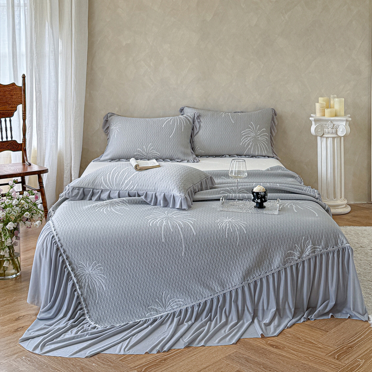 91家纺网 家纺一手货源 找家纺 亿品家纺 2026新款550克PE高分子单泡提花凉感复合床裙款凉席 雾澜花火-灰(不复合)