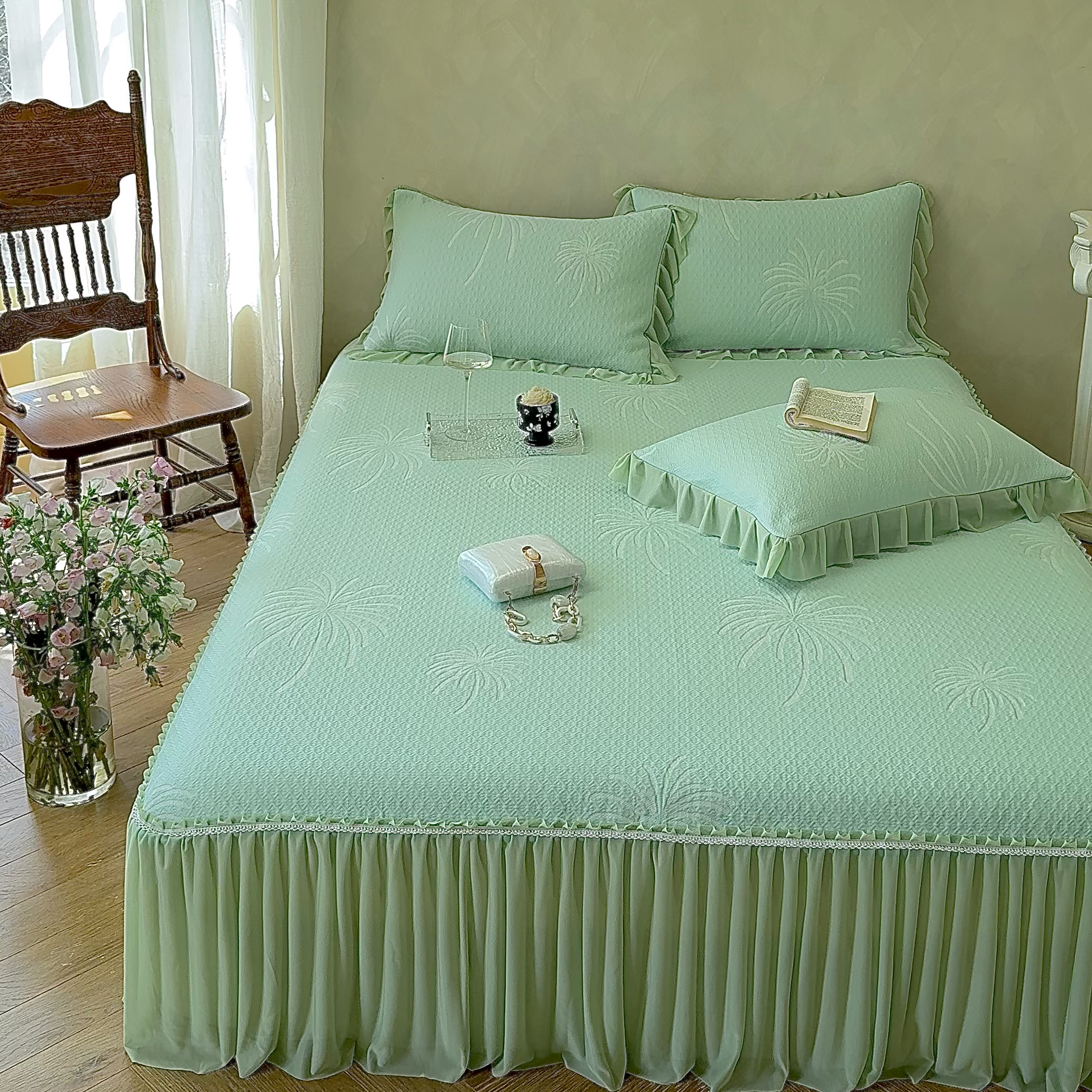 91家纺网 家纺一手货源 找家纺 亿品家纺 2026新款550克PE高分子单泡提花凉感复合床裙款凉席 雾澜花火-绿(不复合)