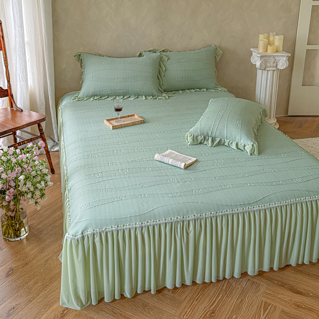 91家纺网 家纺一手货源 找家纺 亿品家纺 2026新款550克PE高分子单泡提花凉感复合床裙款凉席 雾夏花眠-绿(加厚三明治复合)