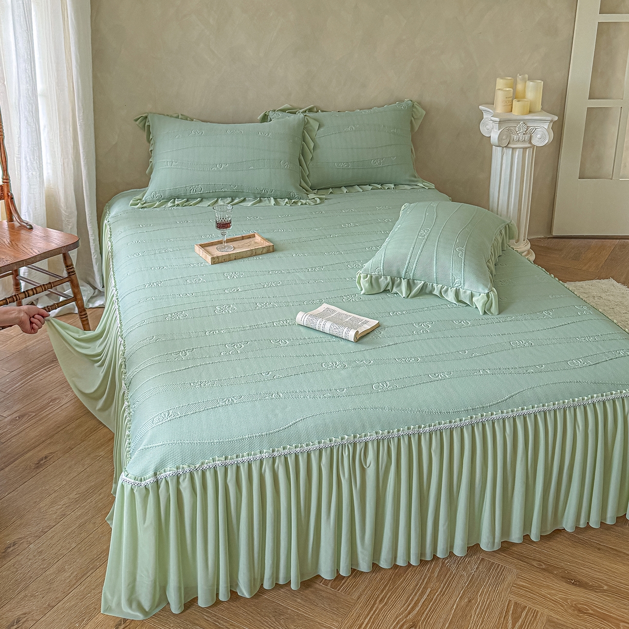 91家纺网 家纺一手货源 找家纺 亿品家纺 2026新款550克PE高分子单泡提花凉感复合床裙款凉席 雾夏花眠-绿(加厚三明治复合)