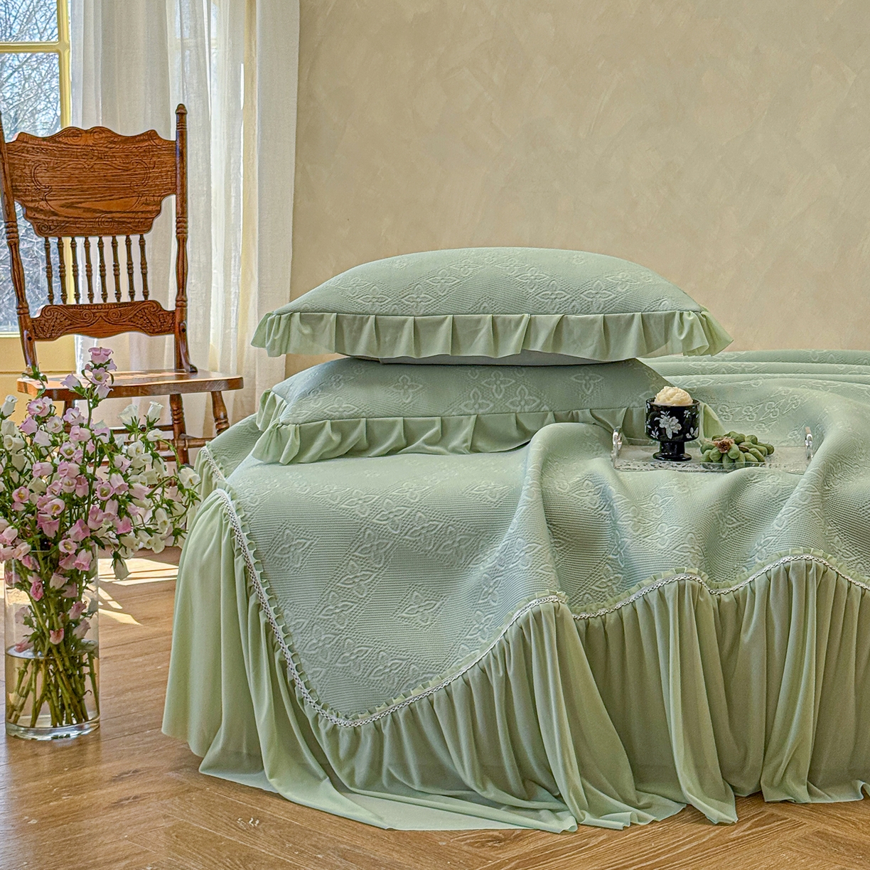 91家纺网 家纺一手货源 找家纺 亿品家纺 2026新款550克PE高分子单泡提花凉感复合床裙款凉席 月光织梦-绿(加厚三明治复合)