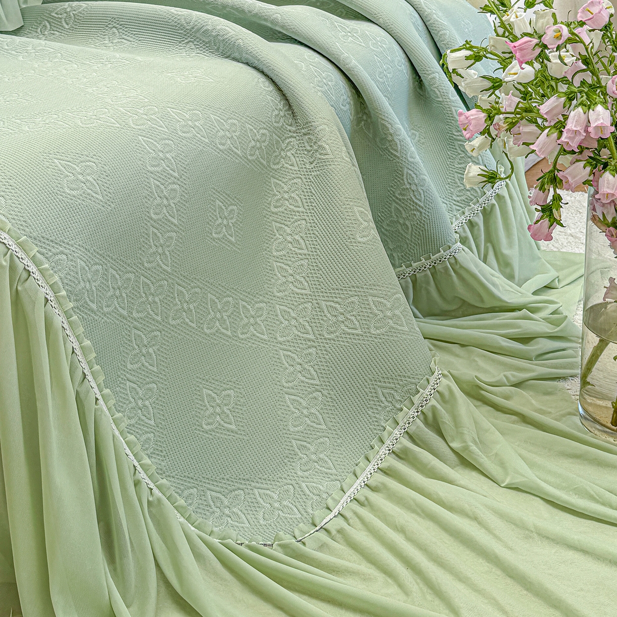 91家纺网 家纺一手货源 找家纺 亿品家纺 2026新款550克PE高分子单泡提花凉感复合床裙款凉席 月光织梦-绿(加厚三明治复合)