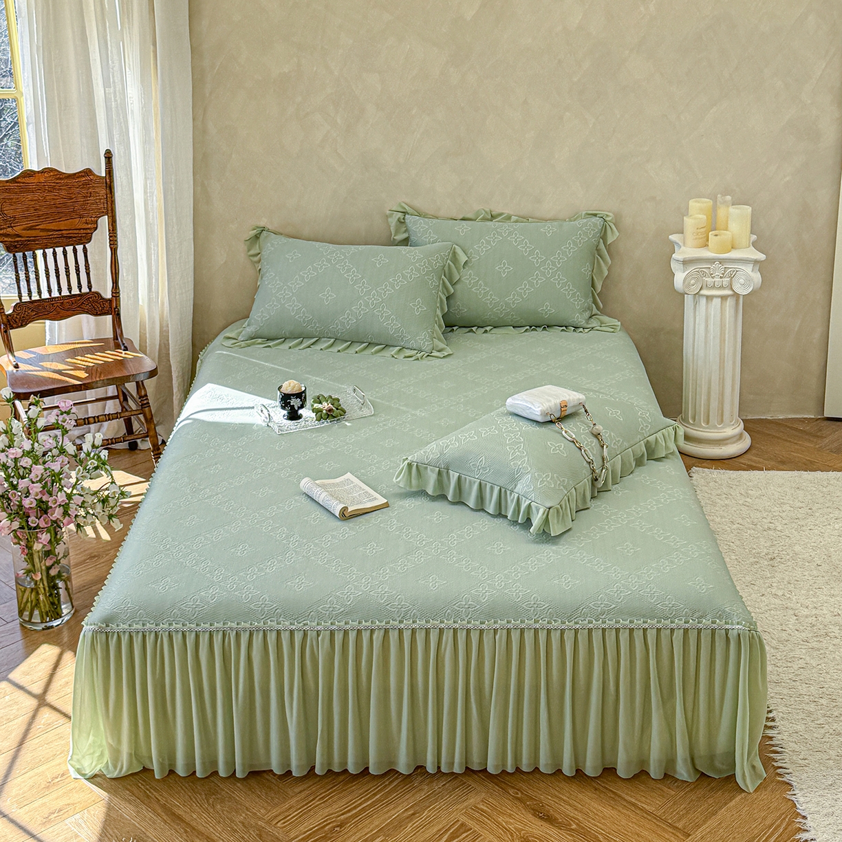 91家纺网 家纺一手货源 找家纺 亿品家纺 2026新款550克PE高分子单泡提花凉感复合床裙款凉席 月光织梦-绿(加厚三明治复合)