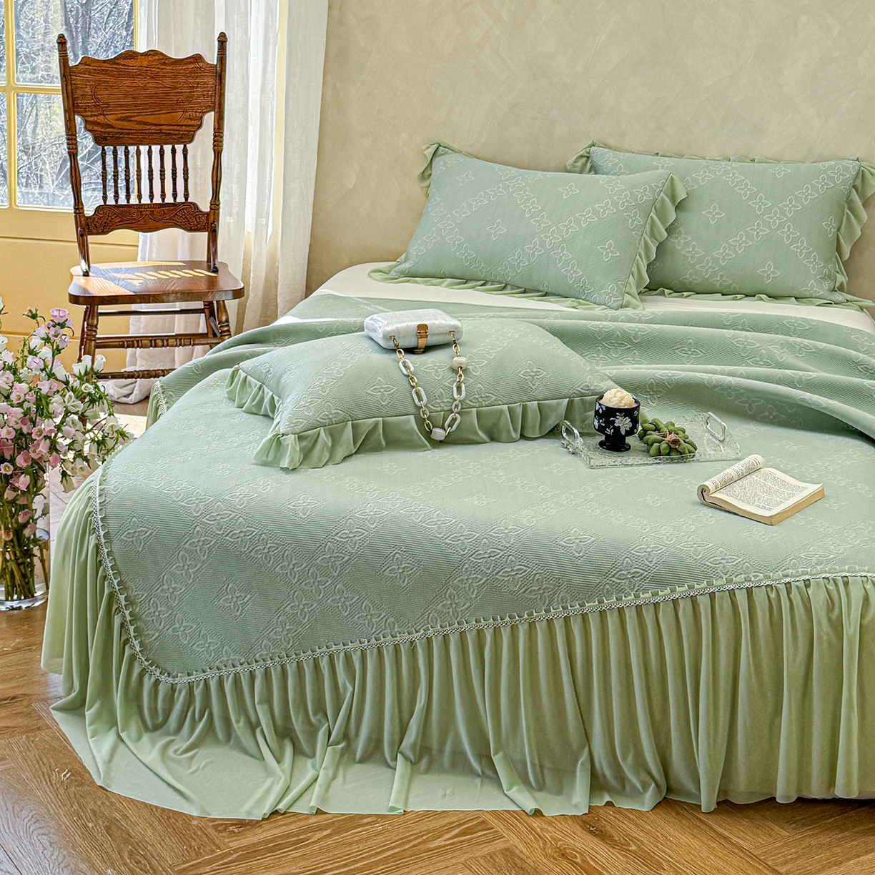 91家纺网 家纺一手货源 找家纺 亿品家纺 2026新款550克PE高分子单泡提花凉感复合床裙款凉席 月光织梦-绿(加厚三明治复合)