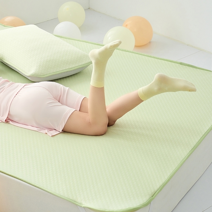 91家纺网 家纺一手货源 找家纺 （总）LADYCOCO可可家居 2026新款冰皮小提花三明治凉席三件套