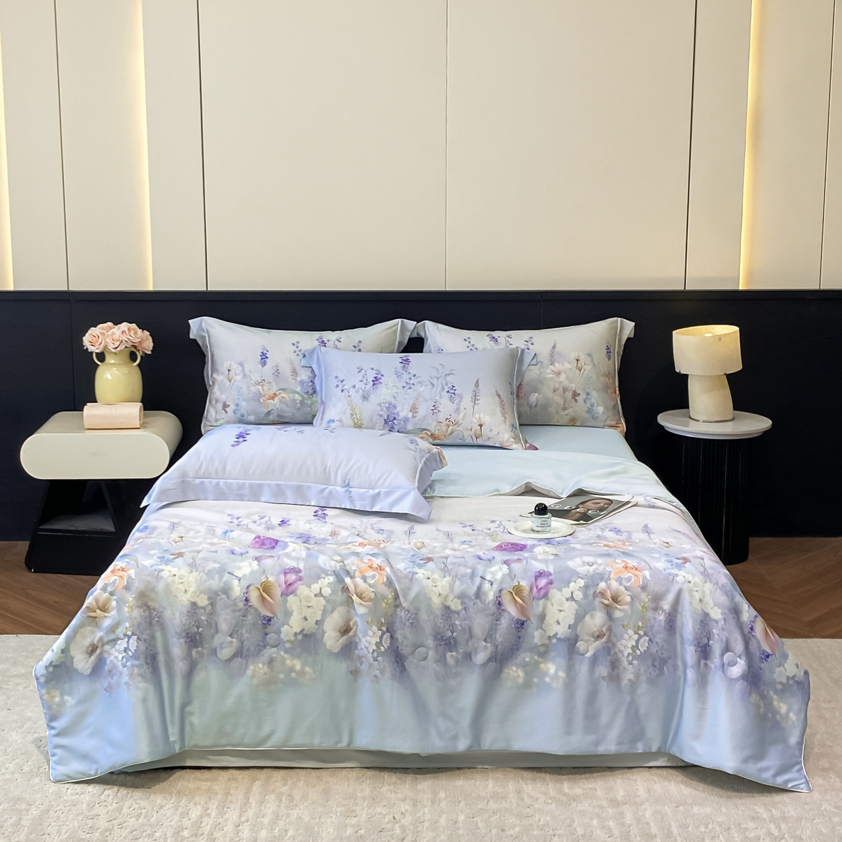 91家纺网 家纺一手货源 找家纺 新方向 【控价 提供买家秀】2026新款数码印花A类20%蚕丝天丝棉夏被四件套-那些花儿 那些花儿-微光蓝
