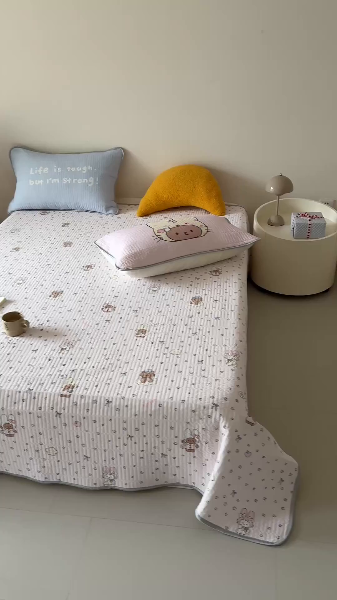 91家纺网 家纺一手货源 找家纺 吾欢心 2026夏季新款仿锦安凉感丝床盖款夏被四件套可可机洗凉感值大于0.2 甜梦兔