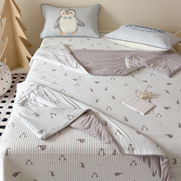 91家纺网 家纺一手货源 找家纺 吾欢心 2026夏季新款仿锦安凉感丝床盖款夏被四件套可可机洗凉感值大于0.2 冰雪萌宠