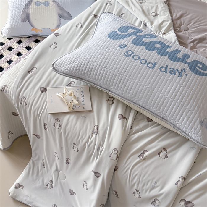 91家纺网 家纺一手货源 找家纺 吾欢心 2026夏季新款仿锦安凉感丝床盖款夏被四件套可可机洗凉感值大于0.2 冰雪萌宠