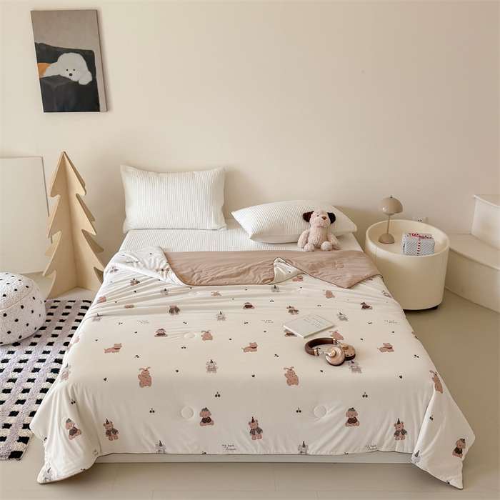 91家纺网 家纺一手货源 找家纺 吾欢心 2026夏季新款仿锦安凉感丝床盖款夏被四件套可可机洗凉感值大于0.2 可爱萌物