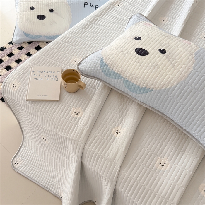 91家纺网 家纺一手货源 找家纺 吾欢心 2026夏季新款仿锦安凉感丝床盖款夏被四件套可可机洗凉感值大于0.2 奶萌汪仔