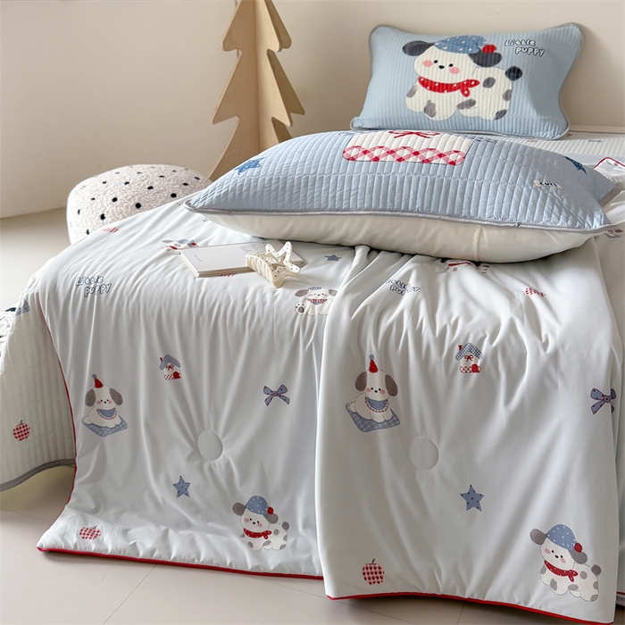 91家纺网 家纺一手货源 找家纺 吾欢心 2026夏季新款仿锦安凉感丝床盖款夏被四件套可可机洗凉感值大于0.2 软萌狗