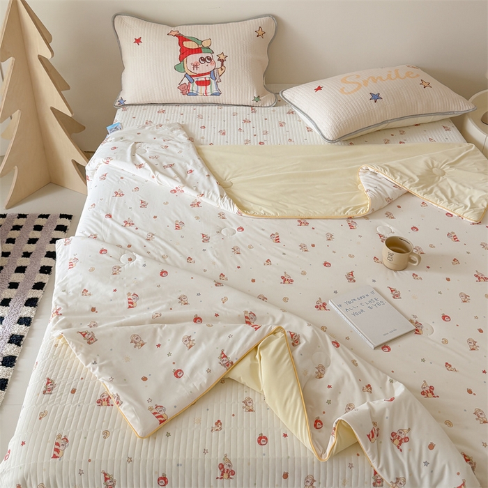 91家纺网 家纺一手货源 找家纺 吾欢心 2026夏季新款仿锦安凉感丝床盖款夏被四件套可可机洗凉感值大于0.2 星球宝贝