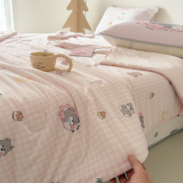 91家纺网 家纺一手货源 找家纺 吾欢心 2026夏季新款A类仿锦安凉感丝夏凉被空调被 萌趣小狗