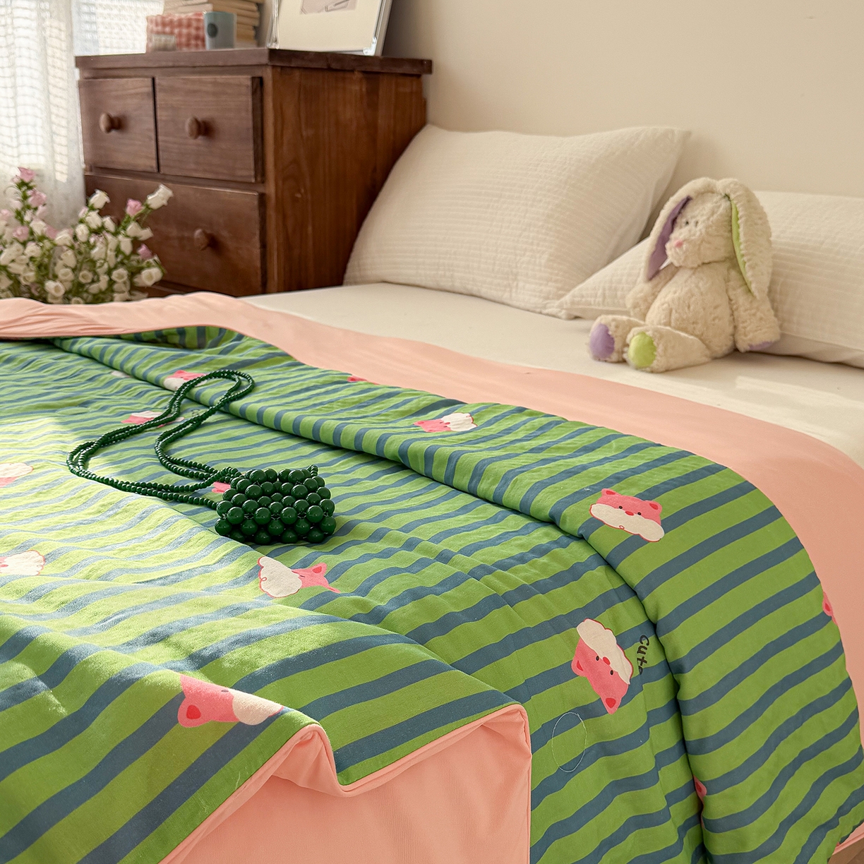 91家纺网 家纺一手货源 找家纺 Sweet dreams甜梦 2026新款A类全棉双层纱锦氨凉感夏被 条纹小熊仔