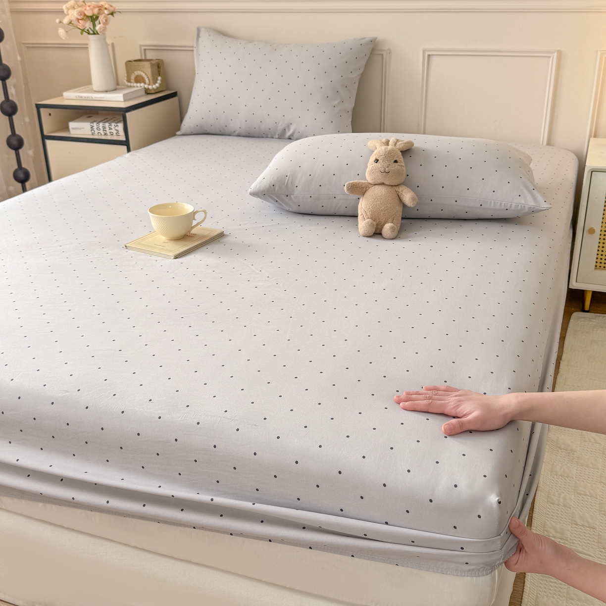 91家纺网 家纺一手货源 找家纺 2026新款A类云感棉仿棉亲肤四季款床笠席梦思床罩全包床单三件套 波点灰