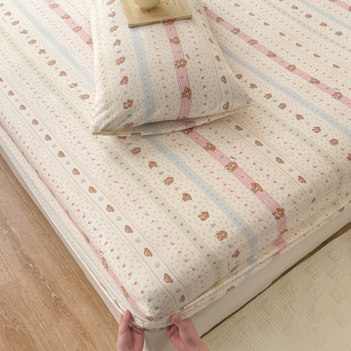 91家纺网 家纺一手货源 找家纺 2026新款A类云感棉仿棉亲肤四季款床笠席梦思床罩全包床单三件套 费尔岛