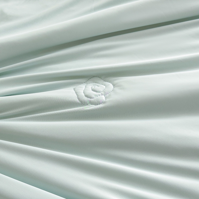 91家纺网 家纺一手货源 找家纺 菊上家纺 2026新款轻奢法式银丝豆豆席席子凉席-蝶恋花语 蝶恋花语-绿