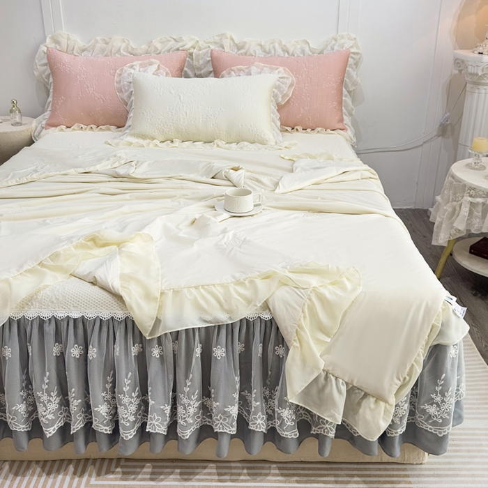 91家纺网 家纺一手货源 找家纺 （总）菊上家纺 2026新款PE凉感床裙款凉席夏被夏凉被空调被四件套-清雅之梦