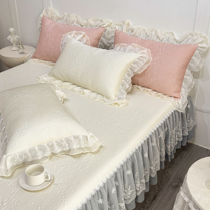 91家纺网 家纺一手货源 找家纺 （总）菊上家纺 2026新款PE凉感床裙款凉席夏被夏凉被空调被四件套-清雅之梦