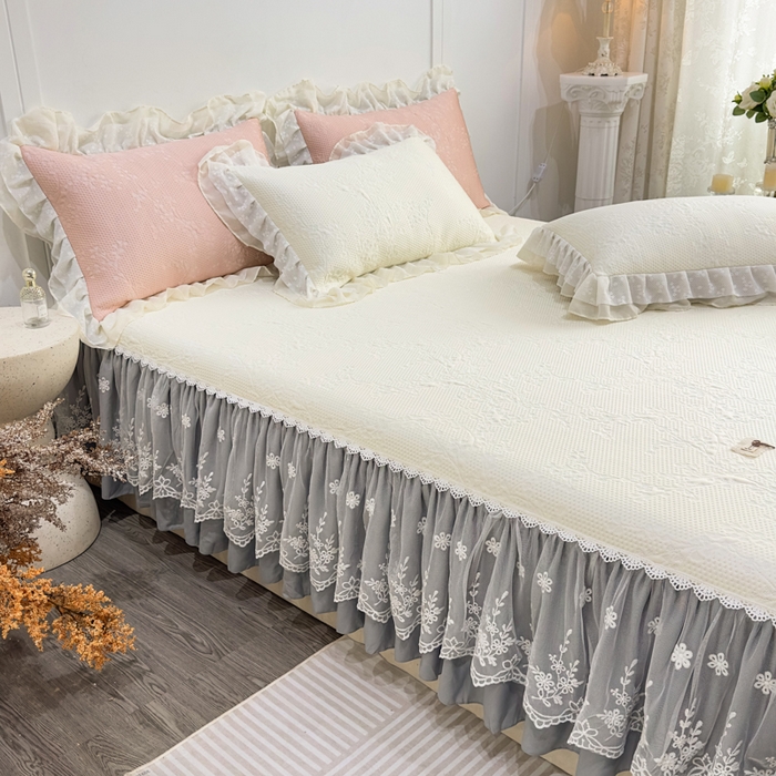 91家纺网 家纺一手货源 找家纺 （总）菊上家纺 2026新款PE凉感床裙款凉席夏被夏凉被空调被四件套-清雅之梦