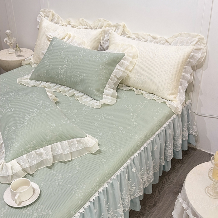 91家纺网 家纺一手货源 找家纺 菊上家纺 2026新款PE凉感床裙款凉席夏被夏凉被空调被四件套-清雅之梦 清雅之梦-抹茶绿