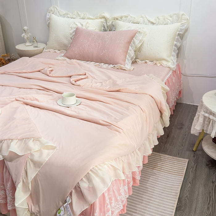 91家纺网 家纺一手货源 找家纺 菊上家纺 2026新款PE凉感床裙款凉席夏被夏凉被空调被四件套-清雅之梦 清雅之梦-樱花粉