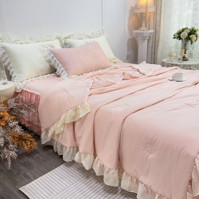 91家纺网 家纺一手货源 找家纺 菊上家纺 2026新款PE凉感床裙款凉席夏被夏凉被空调被四件套-清雅之梦 清雅之梦-樱花粉