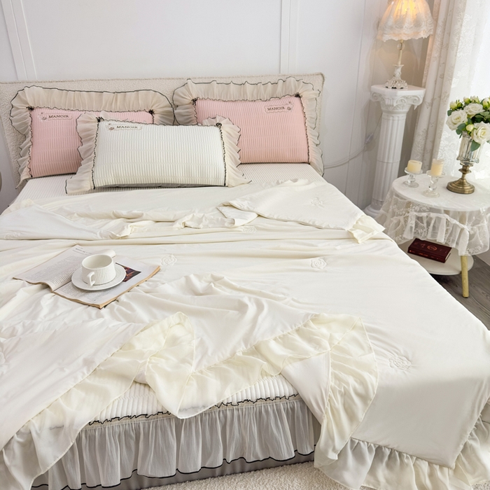 91家纺网 家纺一手货源 找家纺 菊上家纺 2026新款法式风PE床笠款凉席夏被夏凉被空调被四件套-法颂 法颂-珍珠白