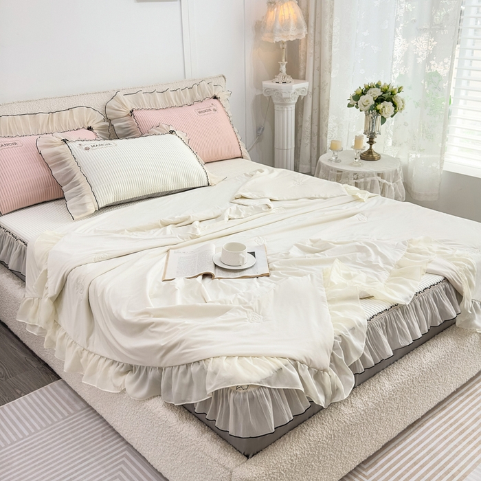 91家纺网 家纺一手货源 找家纺 菊上家纺 2026新款法式风PE床笠款凉席夏被夏凉被空调被四件套-法颂 法颂-珍珠白