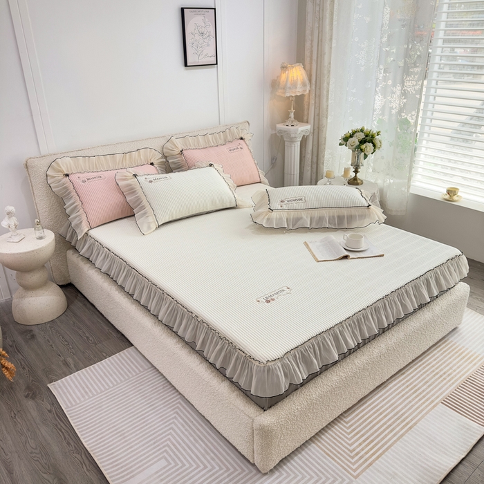 91家纺网 家纺一手货源 找家纺 菊上家纺 2026新款法式风PE床笠款凉席夏被夏凉被空调被四件套-法颂 法颂-珍珠白