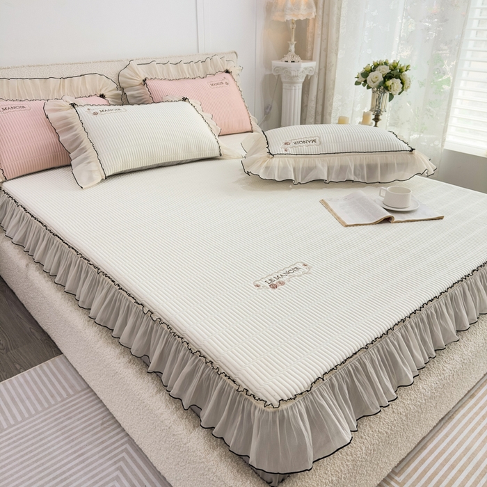 91家纺网 家纺一手货源 找家纺 菊上家纺 2026新款法式风PE床笠款凉席夏被夏凉被空调被四件套-法颂 法颂-珍珠白