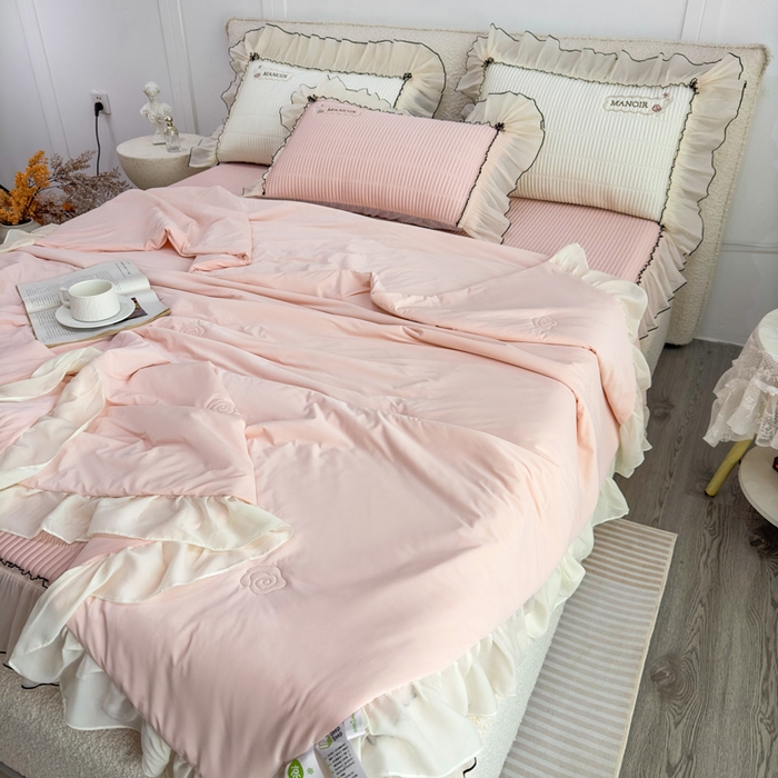 91家纺网 家纺一手货源 找家纺 菊上家纺 2026新款法式风PE床笠款凉席夏被夏凉被空调被四件套-法颂 法颂-樱花粉