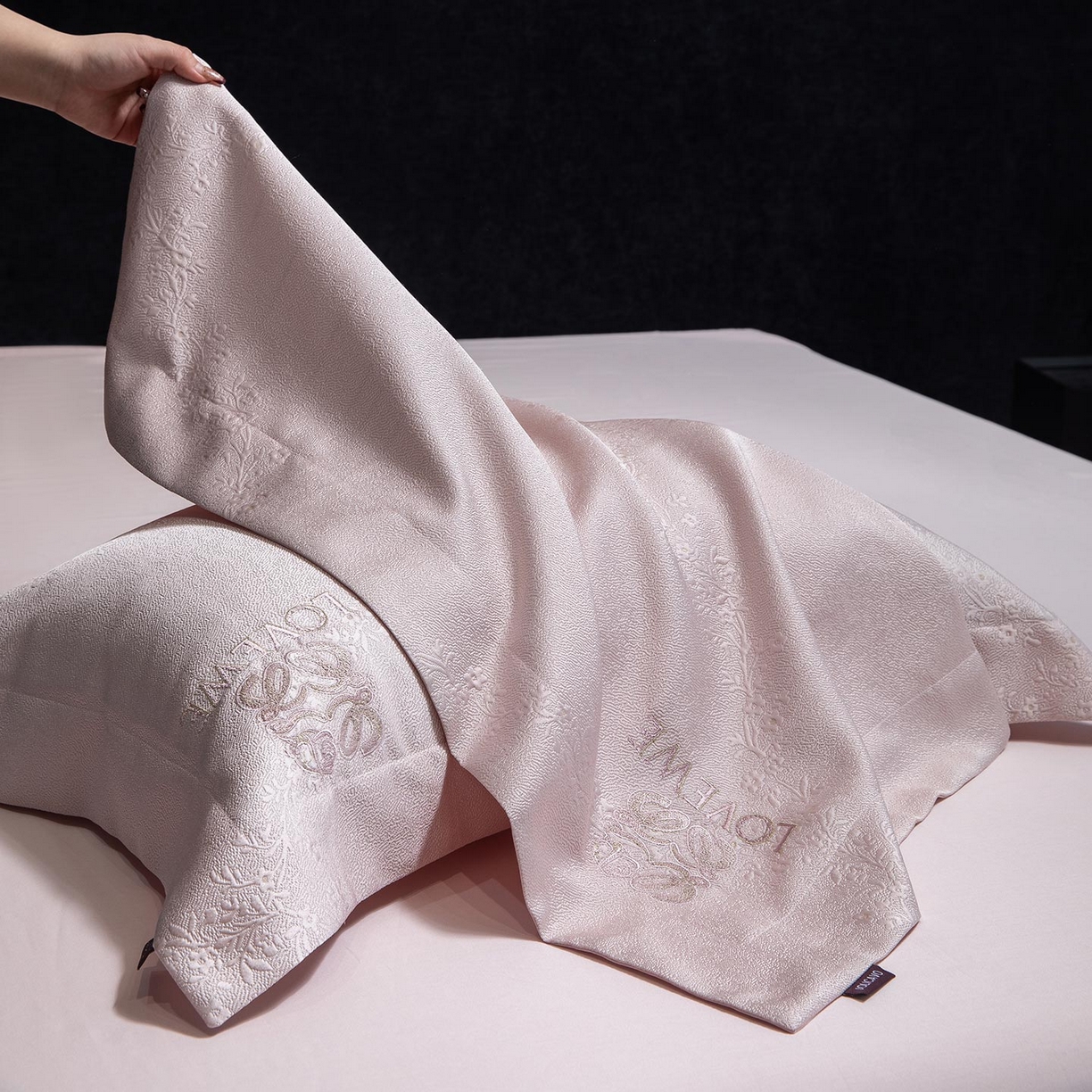 91家纺网 家纺一手货源 找家纺 （总）2026高端新品A类100支长绒棉纯棉四件套100全棉厚织提花轻奢风重工刺绣被套