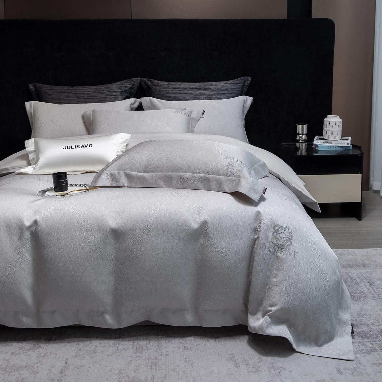 91家纺网 家纺一手货源 找家纺 2026高端新品A类100支长绒棉纯棉四件套100全棉厚织提花轻奢风重工刺绣被套 艾弗里-灰