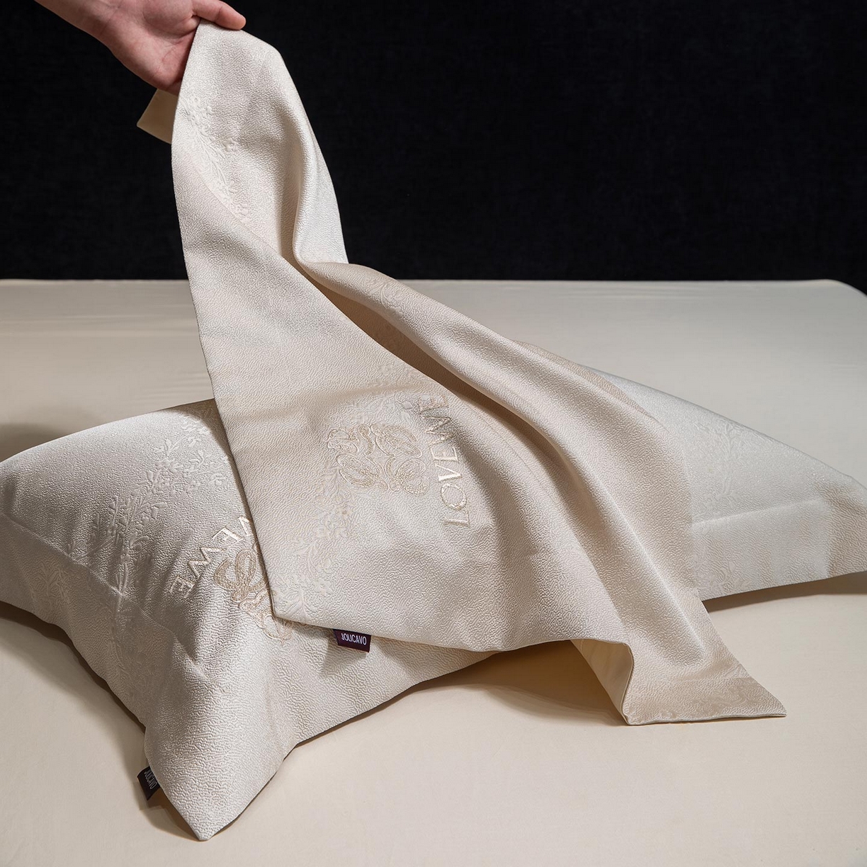 91家纺网 家纺一手货源 找家纺 （总）2026高端新品A类100支长绒棉纯棉四件套100全棉厚织提花轻奢风重工刺绣被套