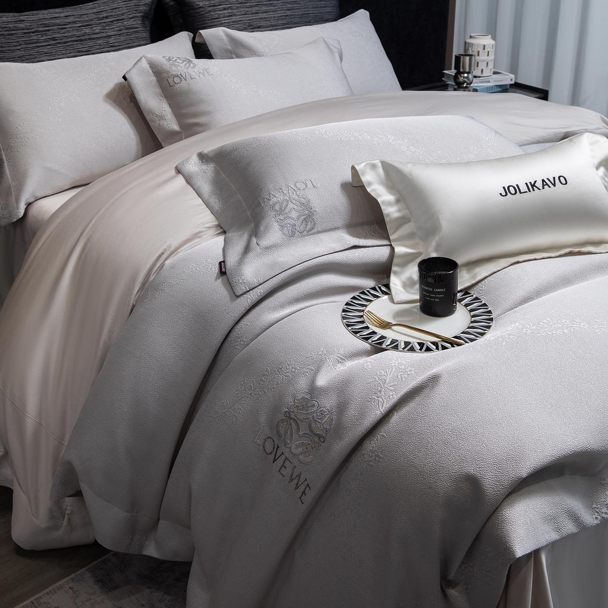 91家纺网 家纺一手货源 找家纺 2026高端新品A类100支长绒棉纯棉四件套100全棉厚织提花轻奢风重工刺绣被套 艾弗里-灰