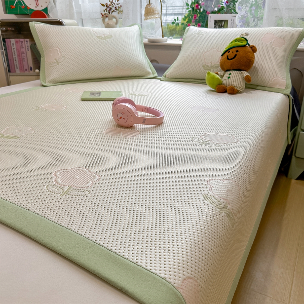 91家纺网 家纺一手货源 找家纺 雯豆家纺 2026新款PE中分子凉感凉席条席三件套加厚三明治款复合卡通提花凉席 PE提花凉席-郁金香
