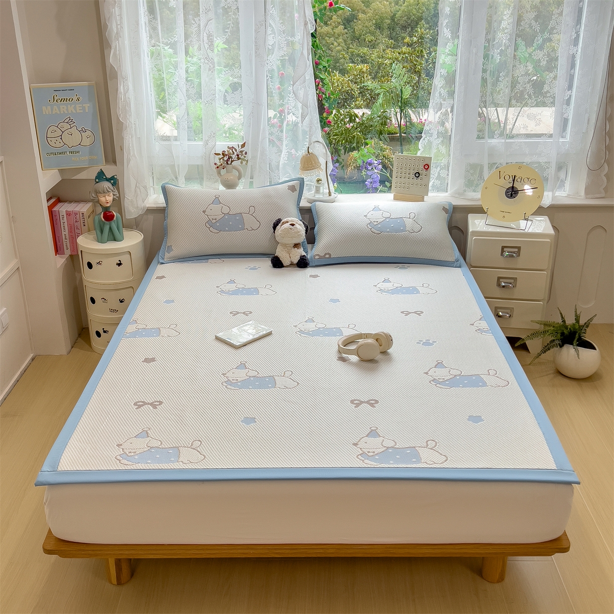 91家纺网 家纺一手货源 找家纺 雯豆家纺 2026新款PE中分子凉感凉席条席三件套加厚三明治款复合卡通提花凉席 PE提花凉席-腊肠狗