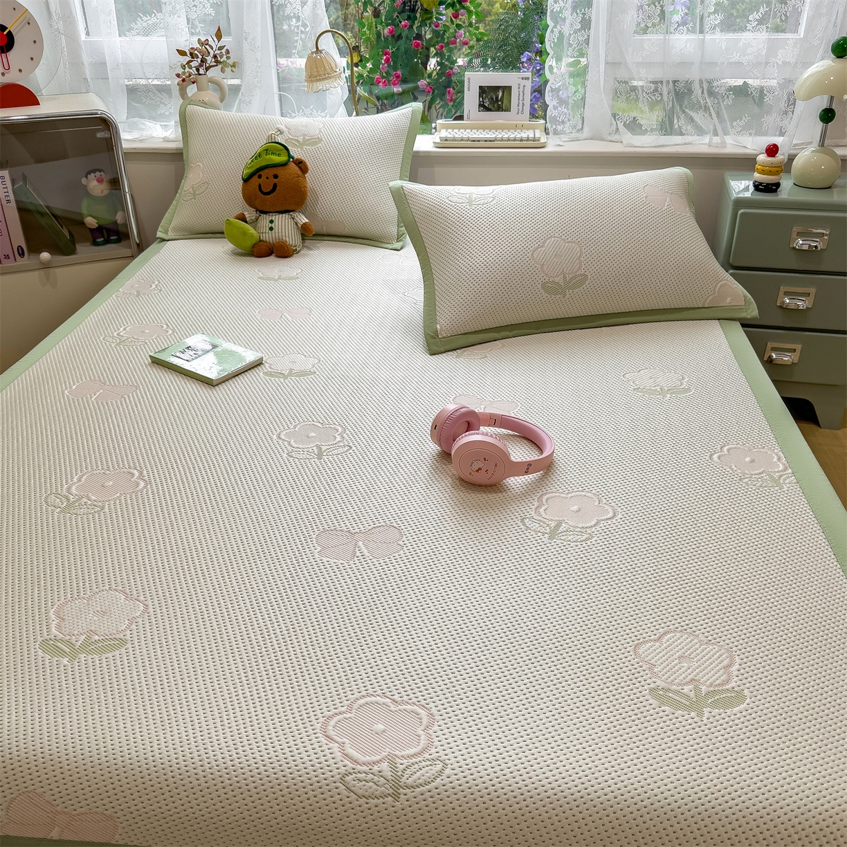 91家纺网 家纺一手货源 找家纺 雯豆家纺 2026新款PE中分子凉感凉席条席三件套加厚三明治款复合卡通提花凉席 PE提花凉席-郁金香