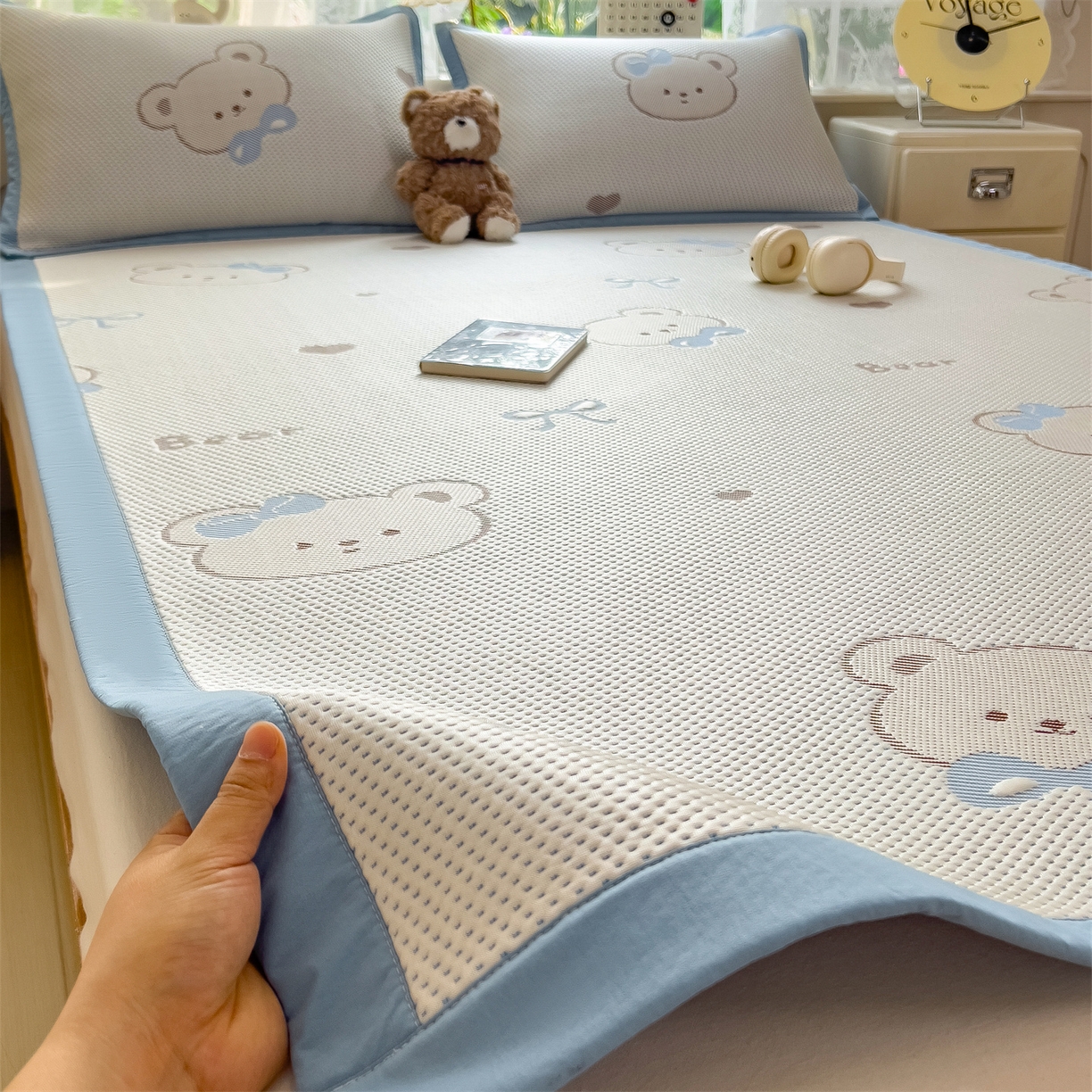 91家纺网 家纺一手货源 找家纺 （总）雯豆家纺 2026新款PE中分子凉感凉席条席三件套加厚三明治款复合卡通提花凉席